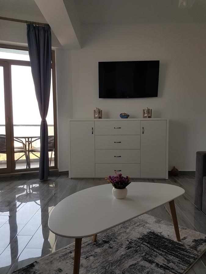 Frontal View By Twin Residence Mamaia Ngoại thất bức ảnh