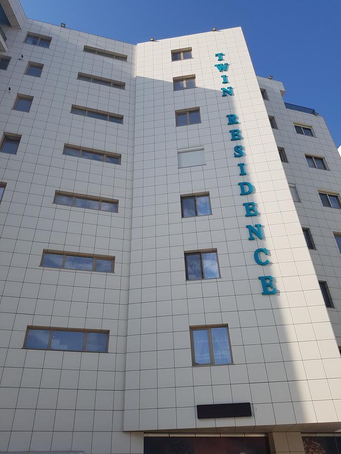 Frontal View By Twin Residence Mamaia Ngoại thất bức ảnh