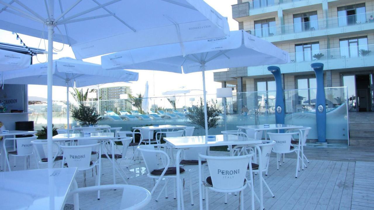 Frontal View By Twin Residence Mamaia Ngoại thất bức ảnh