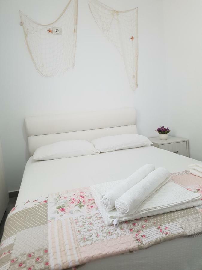 Frontal View By Twin Residence Mamaia Ngoại thất bức ảnh